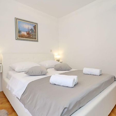Neva Modern Apartment Задар Екстериор снимка